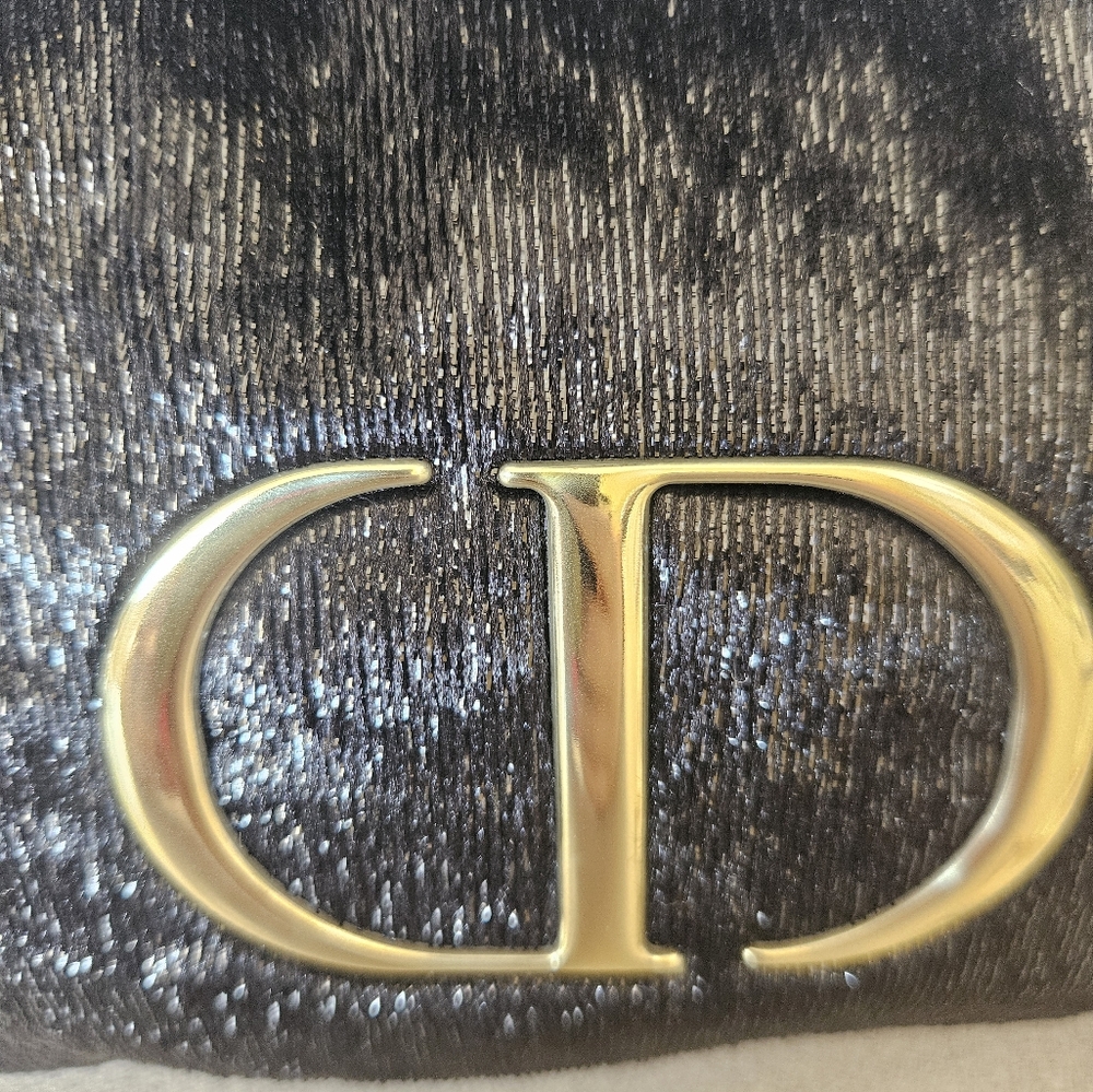 NIB Dior Beaute Black Velvet Cosmetic Beauty Bag W/ Pearl Crossbody Chain GWP - Picture 3 of 9